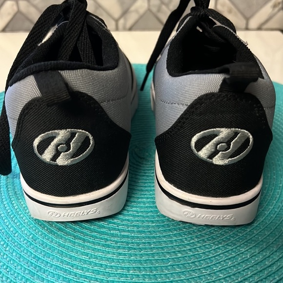 Heelys  Pro 20 Sneakers WITHOUT wheels - Picture 3 of 5